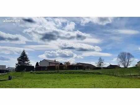 terrain 749 m² le rouget