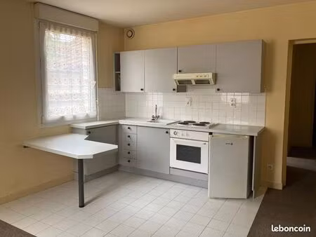 grand 2 pièces centre ville saulieu - 45 m2