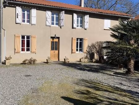 maison 6 pièces 160 m²