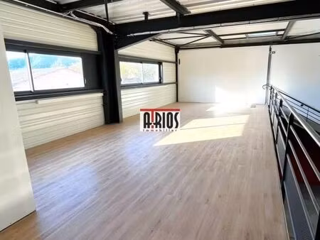 local industriel 215 m²