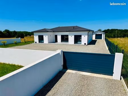 villa neuve bbc t5 de 135m2 sur parcelle de 1200m2