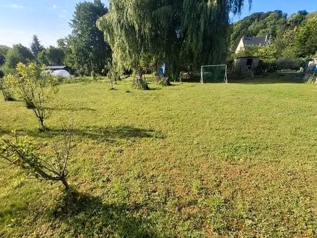 terrain vue château pierrefo