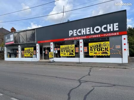 local commercial 1130 m² saint-james