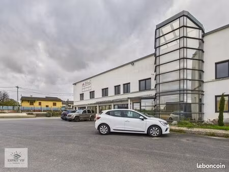 bureaux 167 m² seichamps