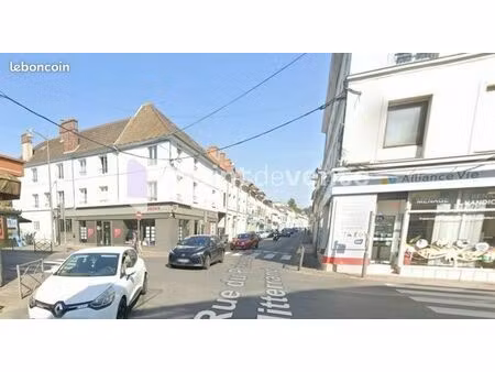 local commercial 152 m²