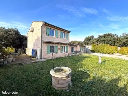 villa 8 pièces 170 m²