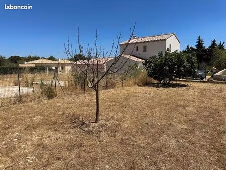 terrain 500 m² puget ville