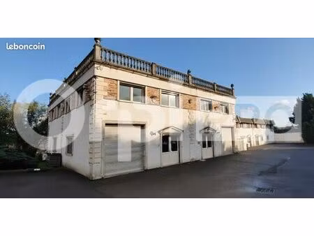 local d'activité 220 m²