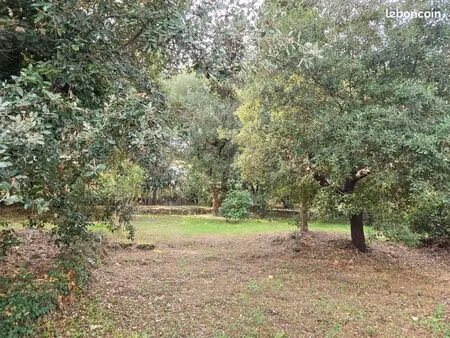 terrain 2 000 m² biot