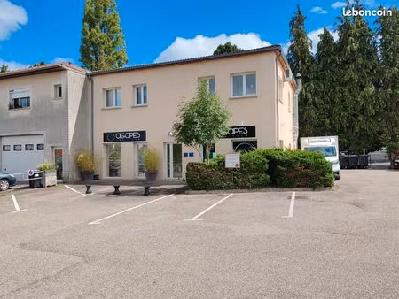 local divisible bel emplacement