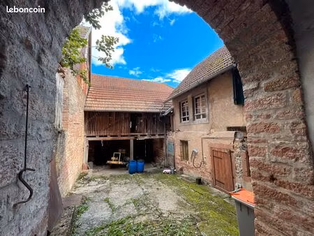 authentique maison alsacienne f5 accolée sur 3 69 ares oberbronn