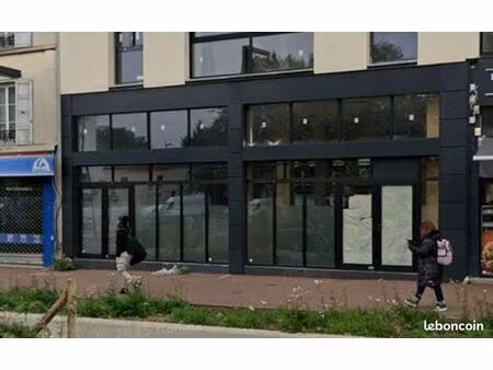 local commercial 180 m² le bourget