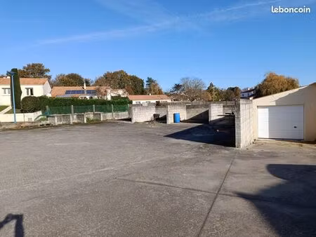 plateforme béton / terrain bétonné - 1000m²