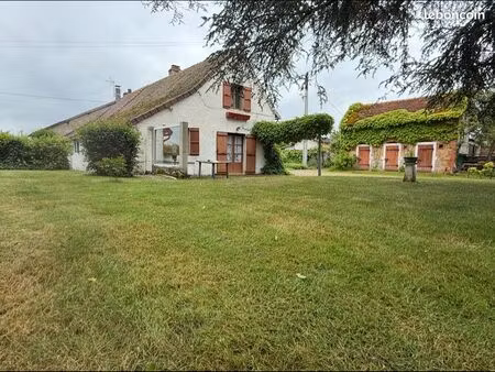 vends maison avec terrain +garage + dépendance extérieure supplémentaire