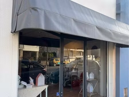 local commercial 875