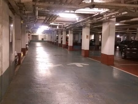 place de parking sécurisée – suresnes centre / bagatelle