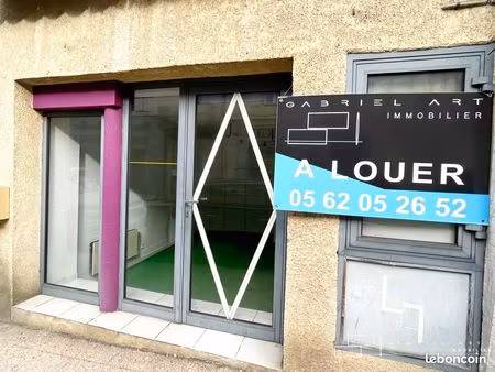 local commercial 13 m² auch