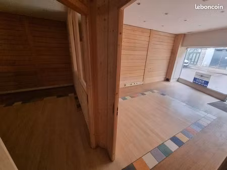 vends local commercial 65 m2 - rue des salines