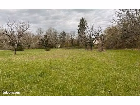terrain 6 860 m² tourtoirac