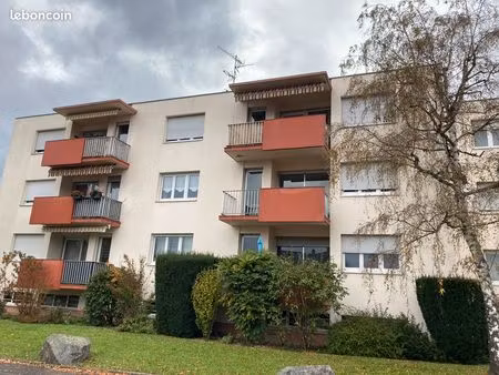 lumineux f2 avec balcon