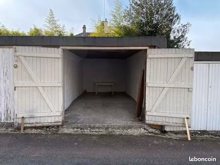 garage fermé à vendre / centre ville evreux / proche gare