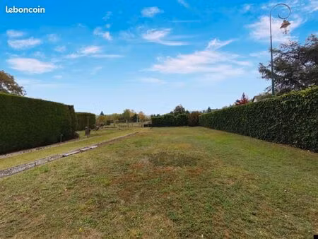 terrain constructible 771 m2