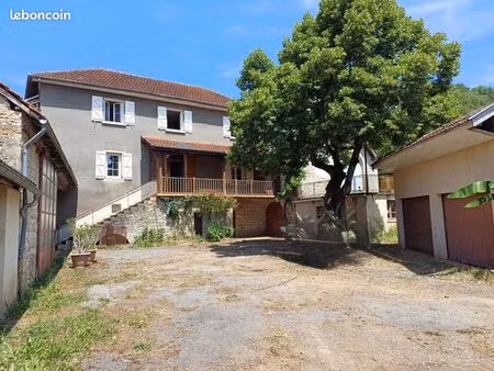 propriété 8 pièces 160 m²