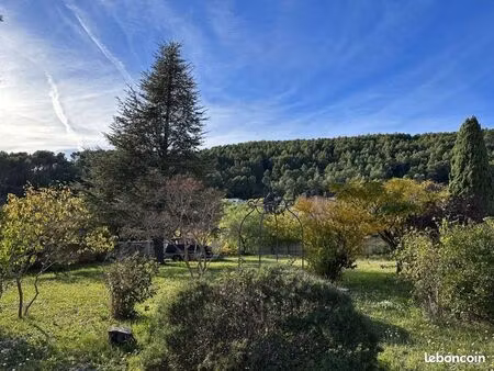 terrain 370 m² la garde
