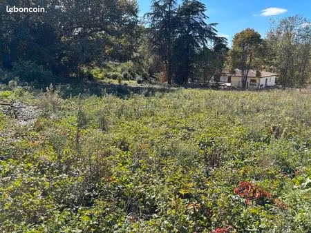 terrain 1 046 m² bouliac