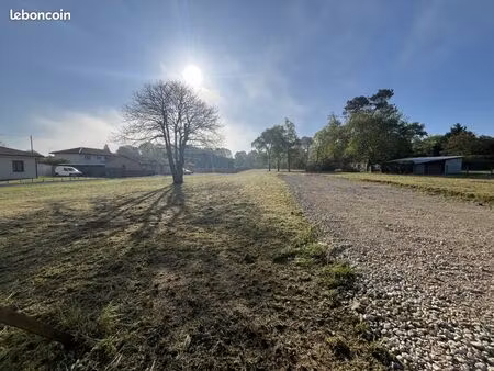 terrain à batir - 760m²