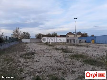 terrain 4 663 m² valence