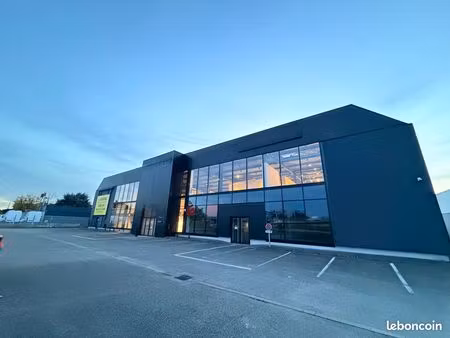 direct propriétaire vend bâtiment commercial 1475 m2
