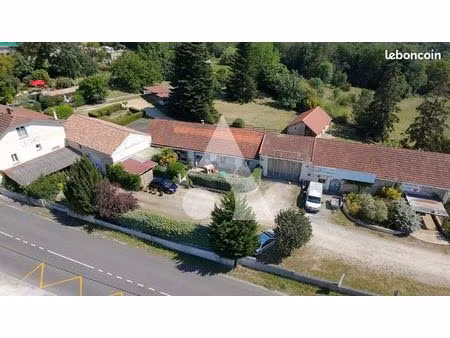 maison 14 pièces 418 m²