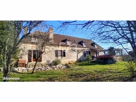 longère 6 pièces 179 m²