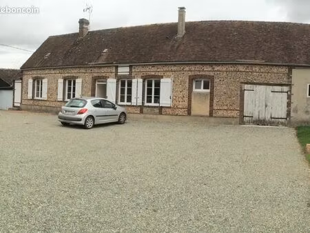 belle longere t4 de 100 m² exposée plein sud