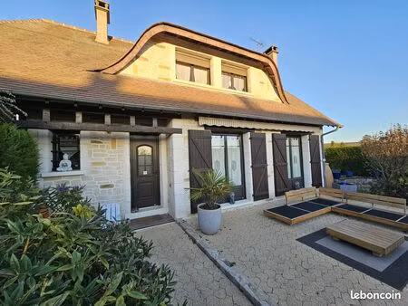 maison 4 pièces 105 m²