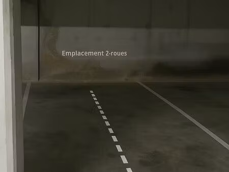 emplacement privatif pour moto ou scooter- la valette du var