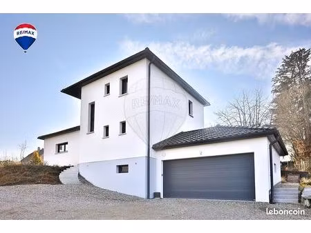 maison 5 pièces 126 m²