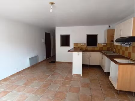 t2 45 m2 en rez de jardin