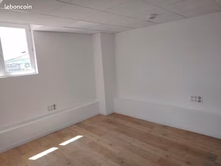 bureau 45 m2 échangeur florian