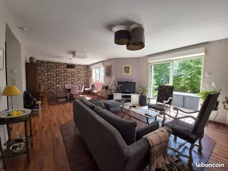 pavillon 6 pièces 120 m²