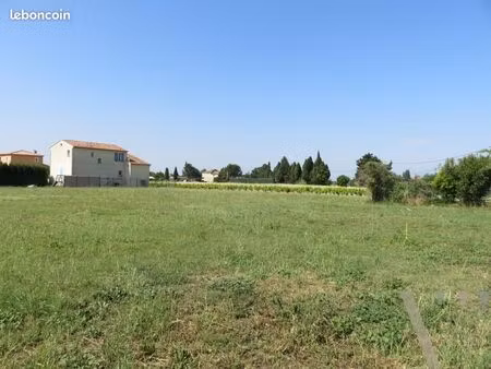 terrain 1 173 m² violes