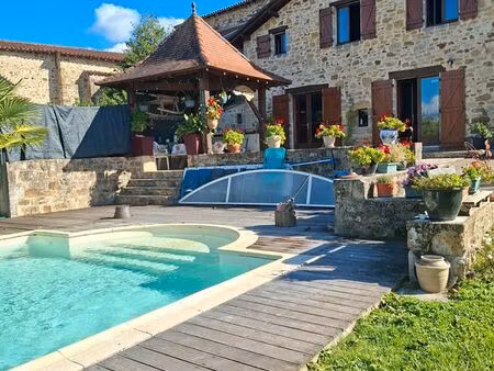 maison en pierres à vendre