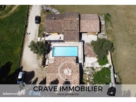 maison 5 pièces 200 m²