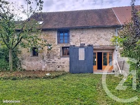 longère 4 pièces 157 m²