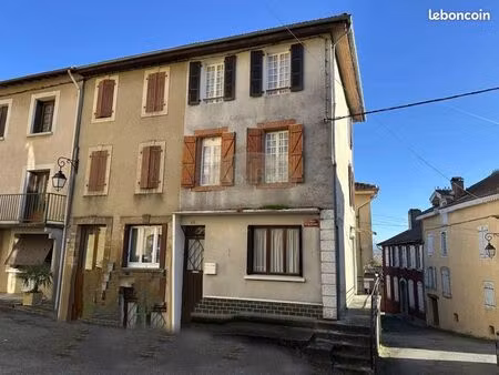 maison de village 9 pièces 75 m²
