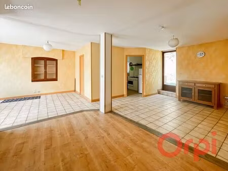 maison 2 pièces 75 m²