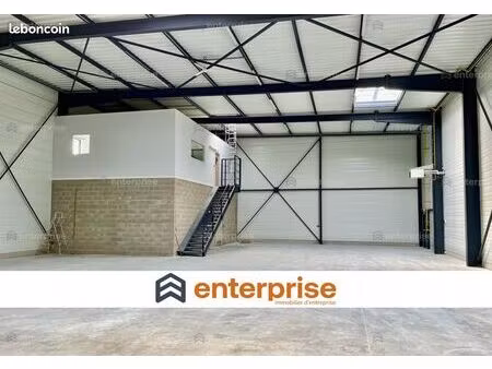 local d'activité 370 m²