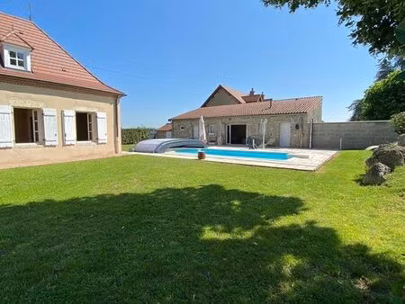 longère 10 pièces 368 m²