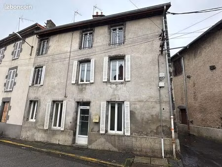 maison centre ville pontgibaud / idéale investisseur ou 1er achat